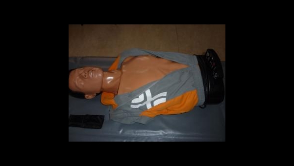 Fotografie trenažeru pro kardio-pulmonální resuscitaci dospělých AmbuMan   ....    více